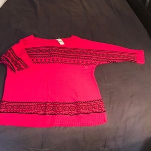Long, quarter sleeve pink and black sweater